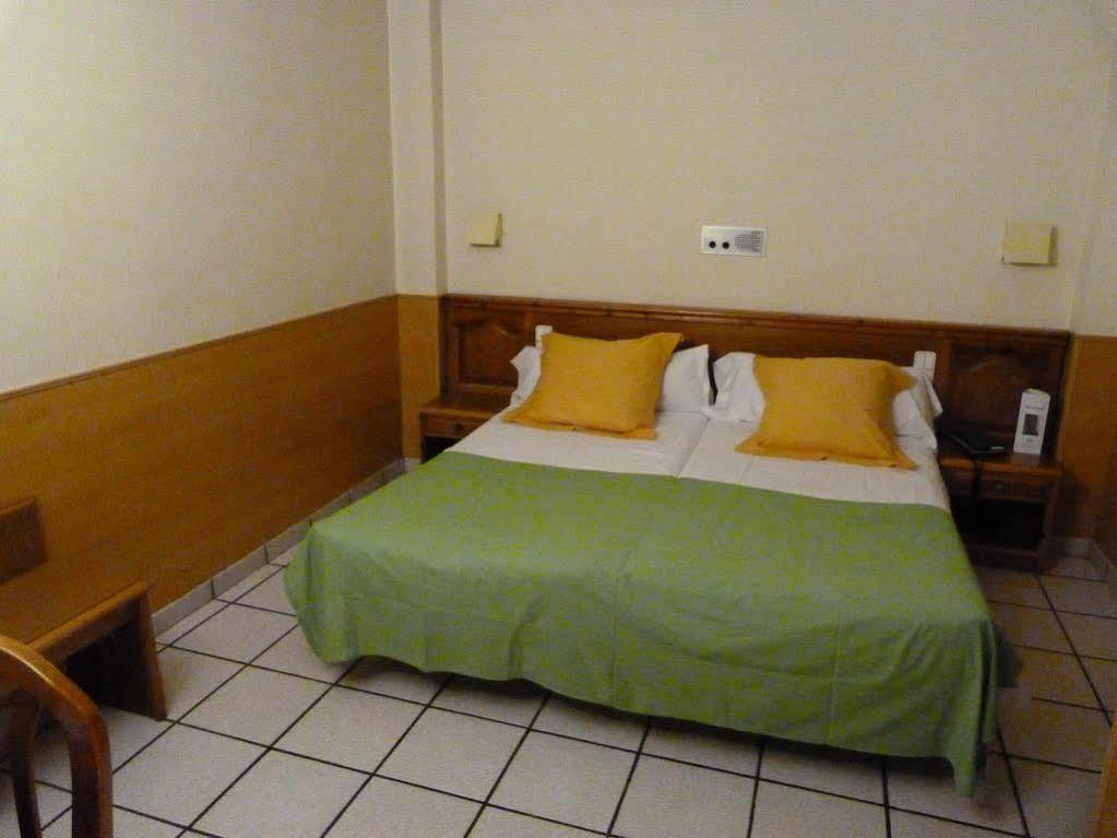 Hotel Pitiusa Andorra la Vella Exterior photo